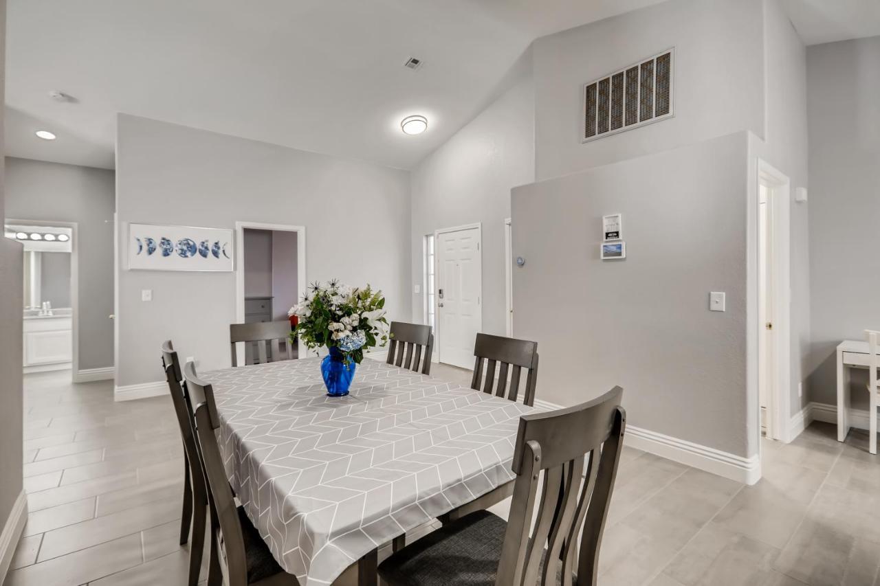 Luxurious House With A Pool, Spa, And Patio, Sleeps 6 Comfortably Las Vegas Ngoại thất bức ảnh