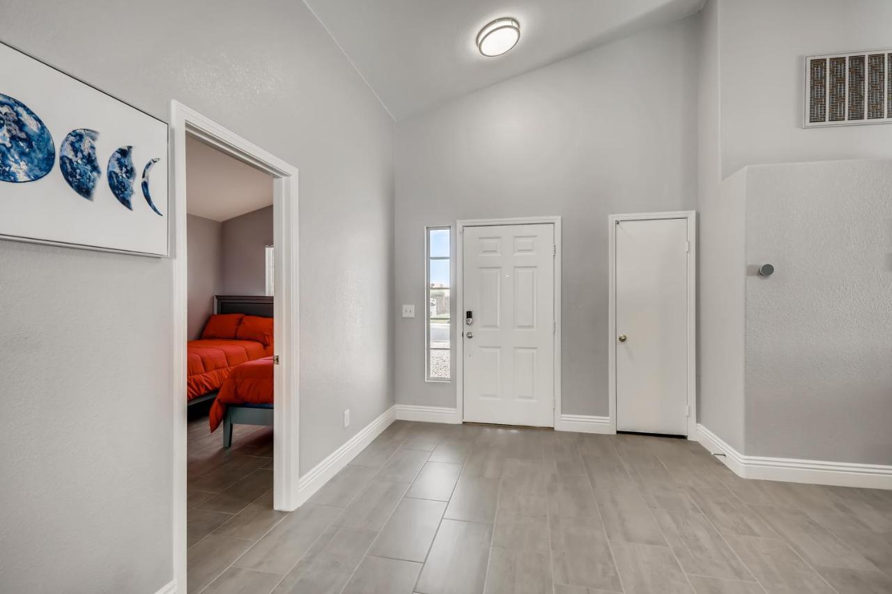 Luxurious House With A Pool, Spa, And Patio, Sleeps 6 Comfortably Las Vegas Ngoại thất bức ảnh